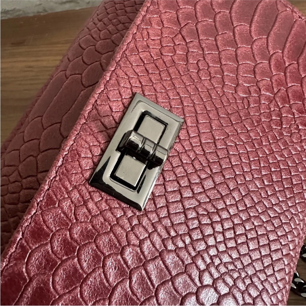 Mia Tomazzi Red Burgundy Moc Croc Leather Crossbody Purse Bag Clutch Chain Strap - Picture 5 of 13